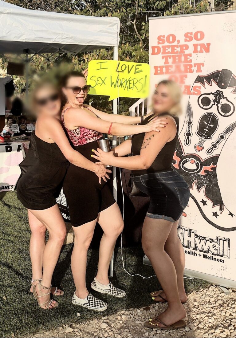 julie eve preggers with charlotte and jade rose